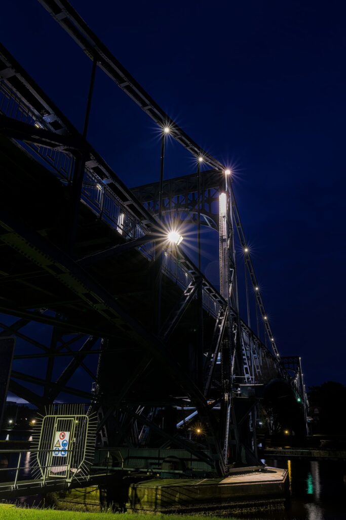 Blick auf die Kaiser-Wilhelm-Brücke