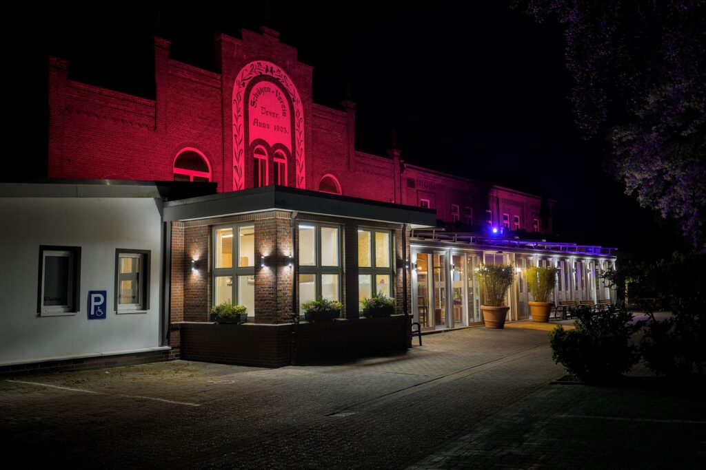Hotel Schützenhof Jever am Abend